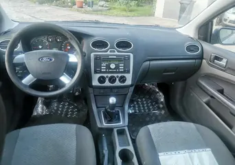 Ford Focus 1.6 benz 100 koni Kombi Klima Hak, Elektryka