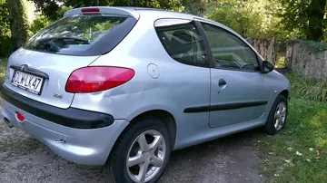 Peugeot 206 1.4 benz - zarejestrowany opłacony