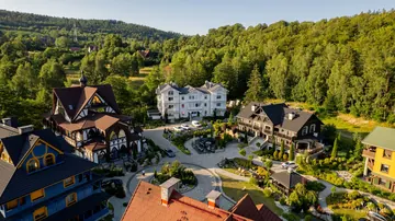 Kelnerki/Kelnerzy Restauracja Piąta Pora Roku - Resort Norweska Dolina