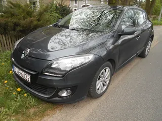 Renault Megane 1.6 benz salon PL 2013 r