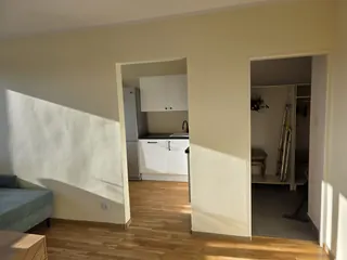 Wynajmę ładne słoneczne dwupokojowe mieszkanie 47m2 w centrum Zabobrza