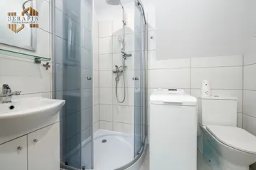Kawalerka w Cieplicach z ogródkiem - tanio