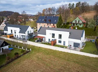 Komfortowy dom w zabudowie bliźniaczej,  gotowy do zamieszkania