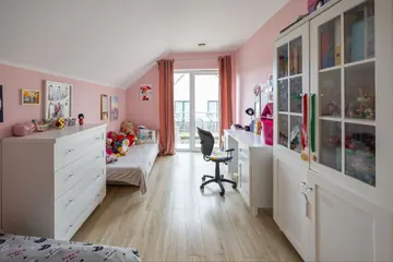 Komfortowy dom w zabudowie bliźniaczej,  gotowy do zamieszkania
