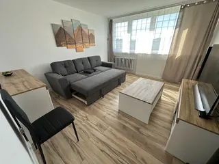 Piękne 2 pokoje po kapitalnym remoncie z kompletnym wyposażeniem