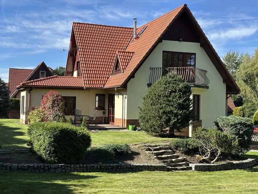 Piękna nieruchomość na osiedlu Czarne