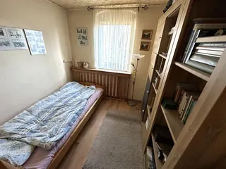 Mały dworek w Dziwiszowie z garażem