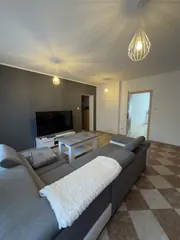 Niedrogie mieszkanie w centrum Jeleniej Góry, 73,80m2, 3 pokoje z niskim czynszem