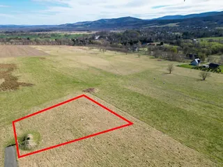 Działka 1199 m² w Pobiednej z prądem i studnią
