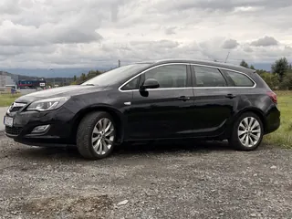 Opel Astra J Sports Tourer 1.4 Turbo