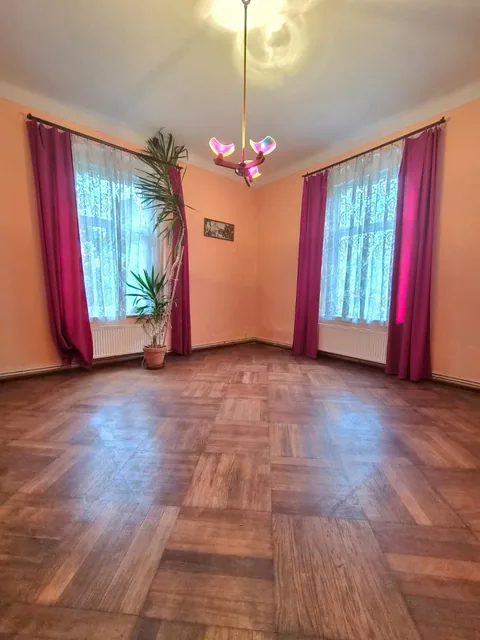 Wyjątkowe M3 do remontu w Jeleniej Górze