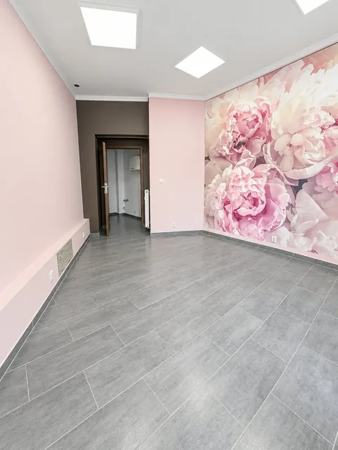 Lokal usługowy blisko centrum