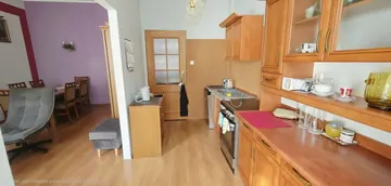 2-pokojowe 63m2 z balkonem, wyposażone, spokojna okolica, balkon