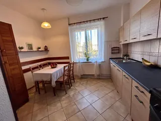 3-pokojowe w centrum 71,2m2, niski czynsz, piwnica 13m2