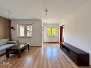 Dwupokojowe mieszkanie z balkonem - wysoki parter - os.Malinnik - Cieplice