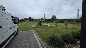 Koszenie trawników prace ogrodowe i nie tylko