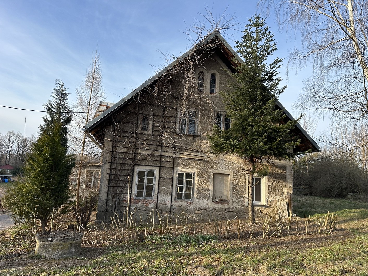 Bukowiec-mieszkanie do kap. remontu- 3-y poziomowe 76,60m2-TANIE