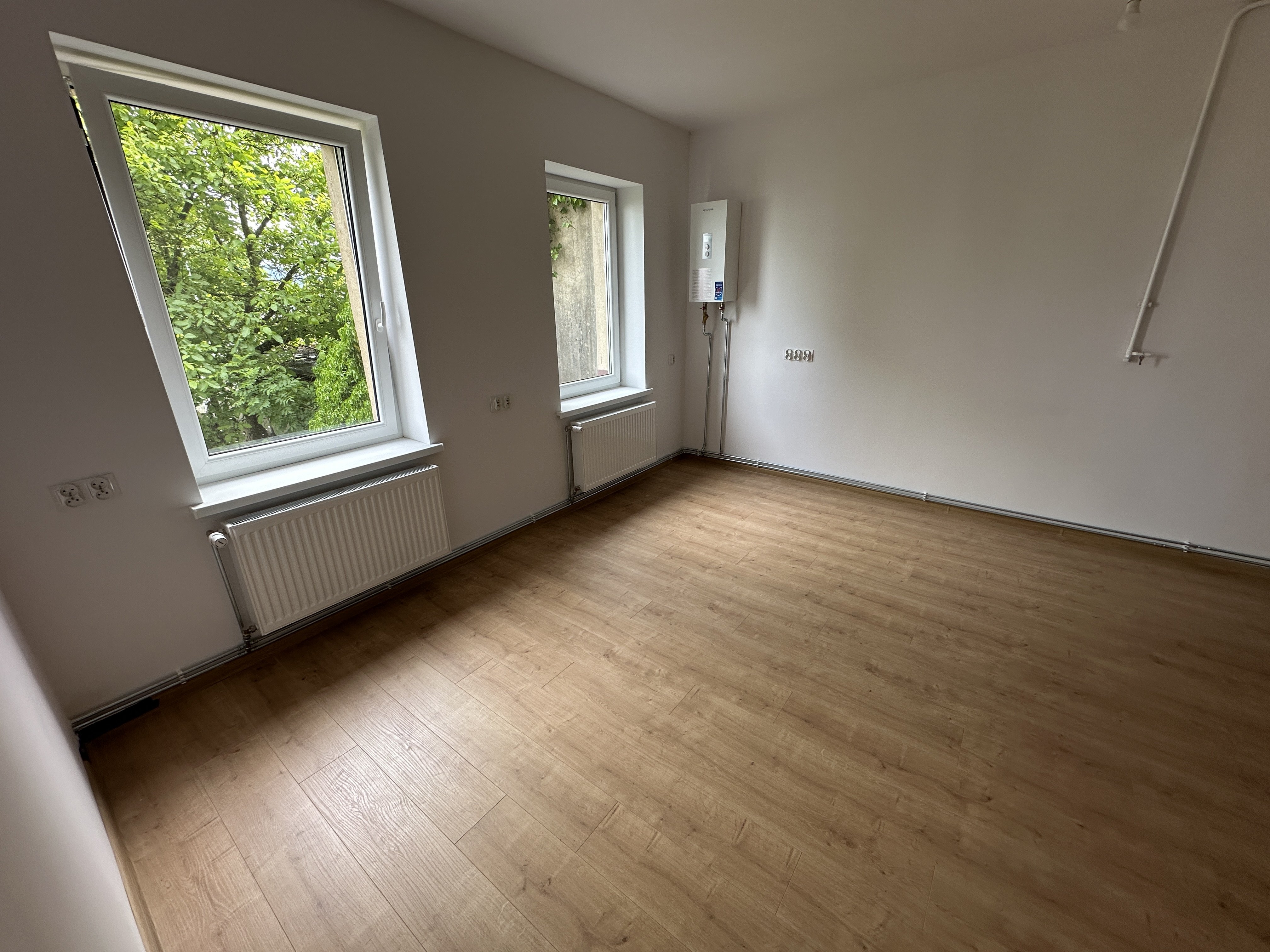 Wincentego Pola I piętro w kamienicy, pow. 46m2, 2 pokoje- po kap. remoncie