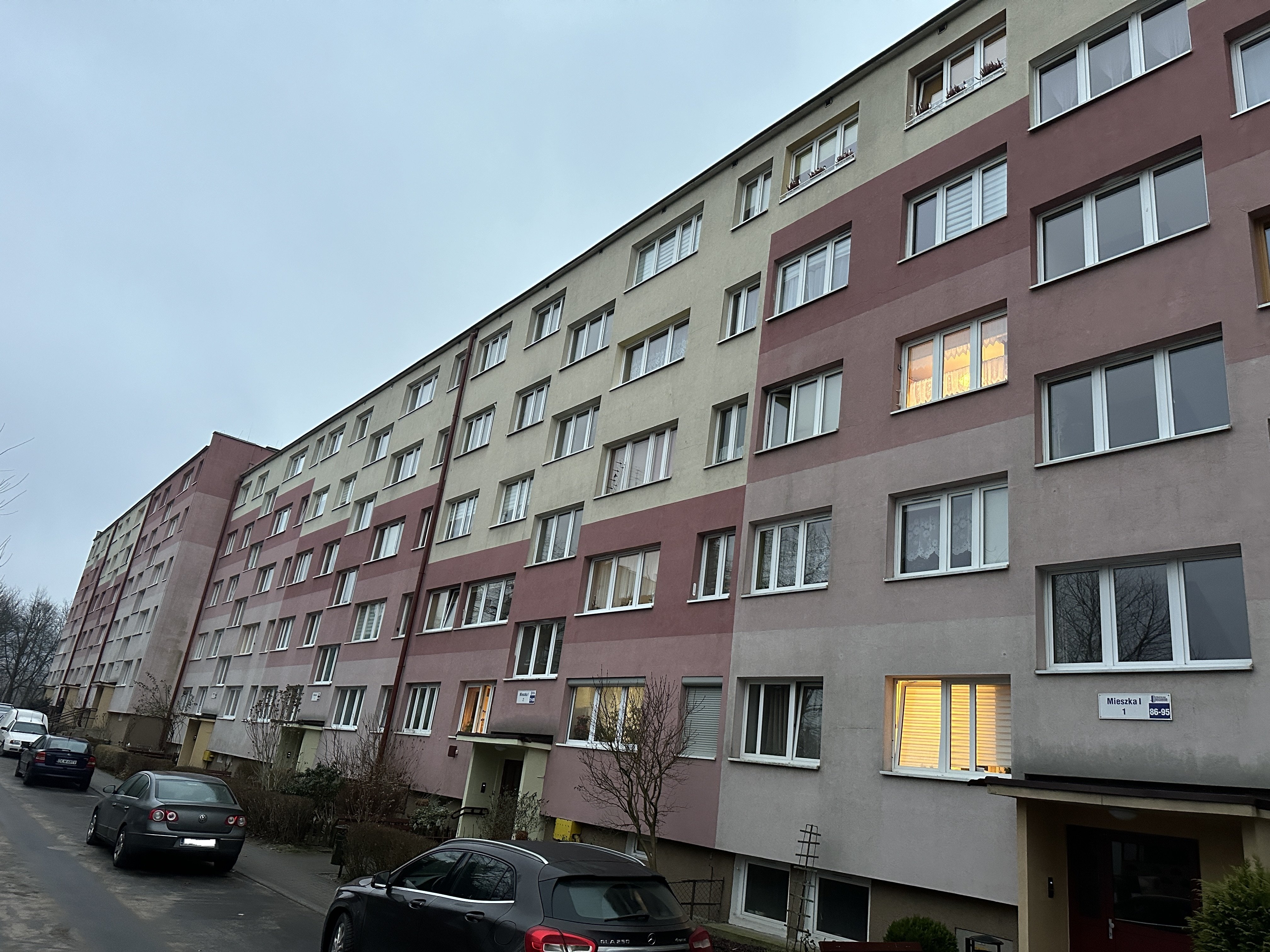 Lubań, Spółdzielcze Prawo, ul. Mieszka I- 4 pokoje pow.62,30m2