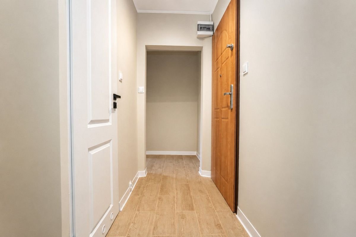 Mieszkanie dwupokojowe po remoncie-balkon- Osiedle Orle-Cieplice!