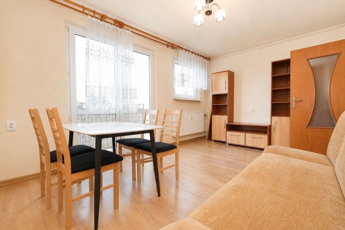 Okazja! Trzypokojowe mieszkanie z balkonem – blisko centrum – Wzgórze Grota – Jelenia Góra!