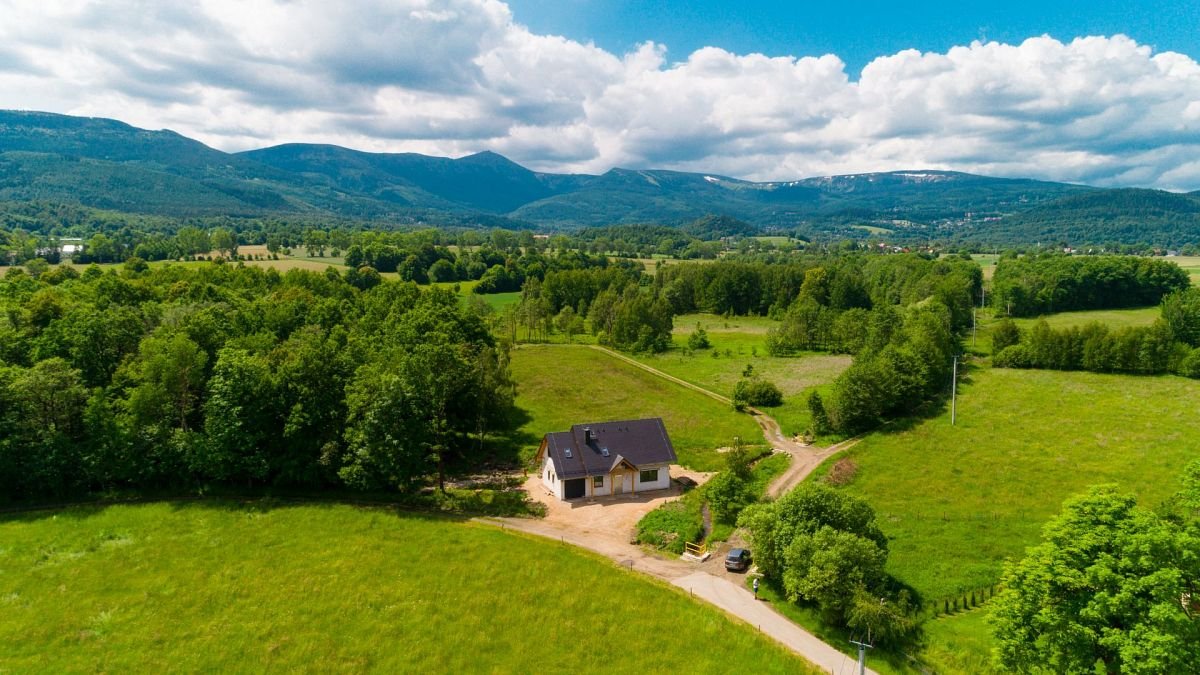 Komfortowy dom pod Karpaczem z widokiem na panoramę Karkonoszy i Śnieżkę
