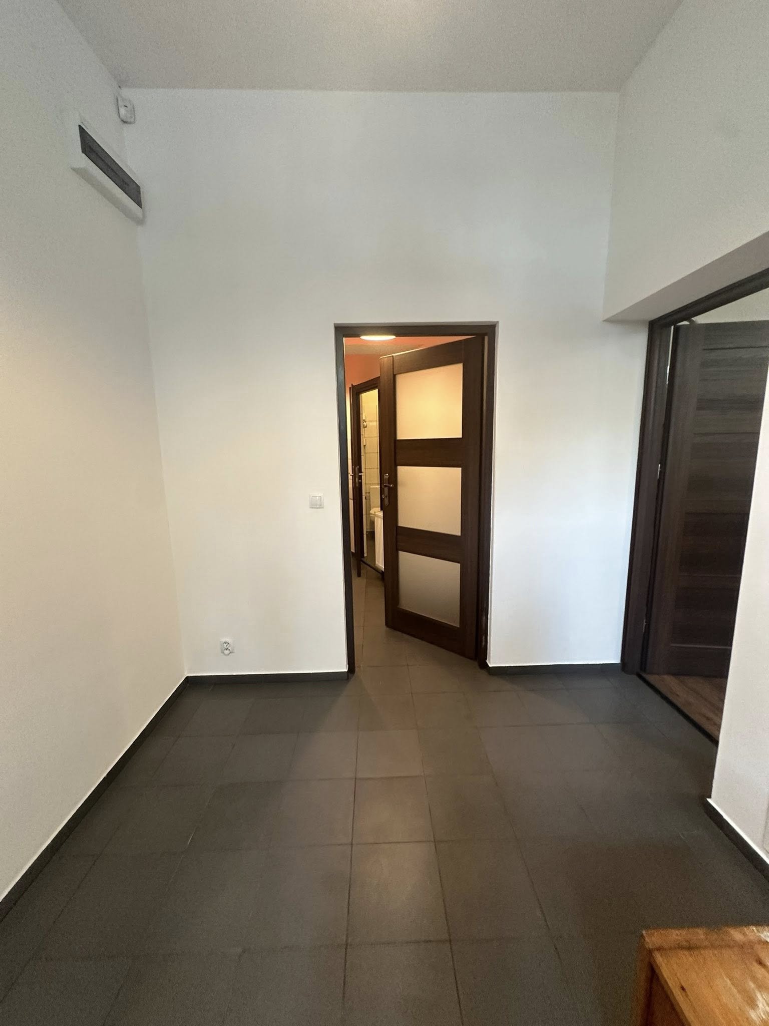 Nieruchomość 99,75m2 podzielona na dwa niezależne mieszkania