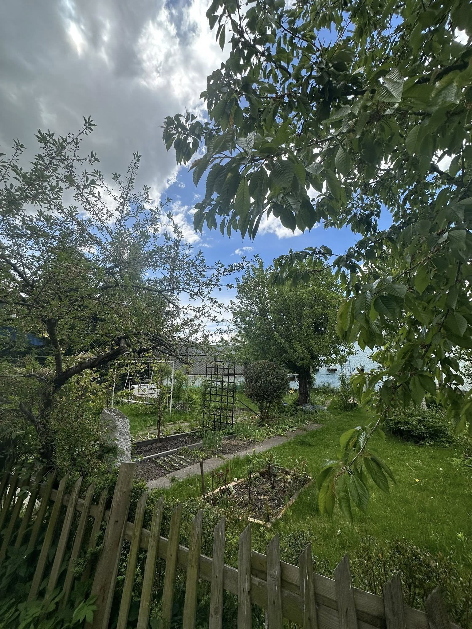 Nieruchomość 99,75m2 podzielona na dwa niezależne mieszkania