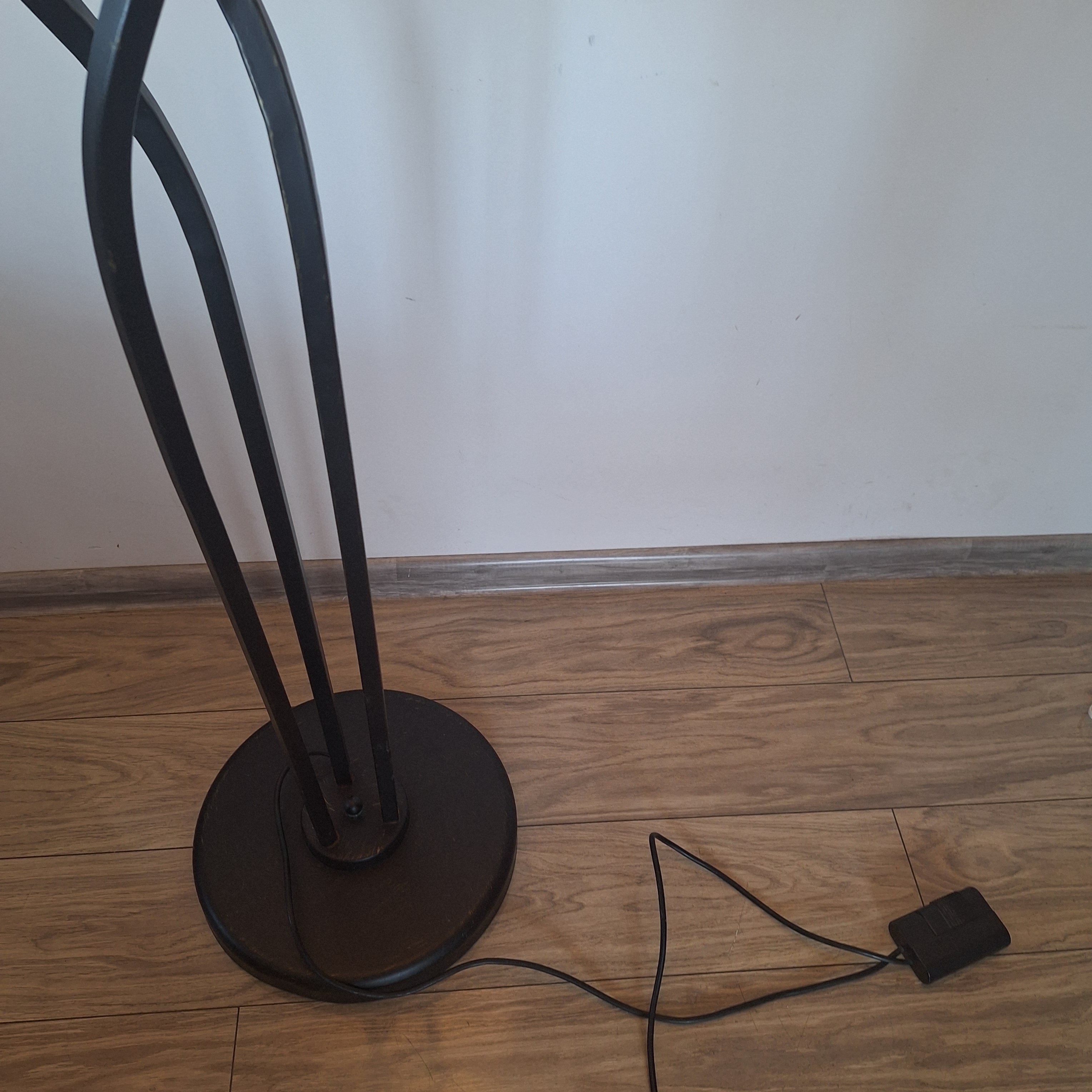 Lampa podłogowa wysoka 250 zł.