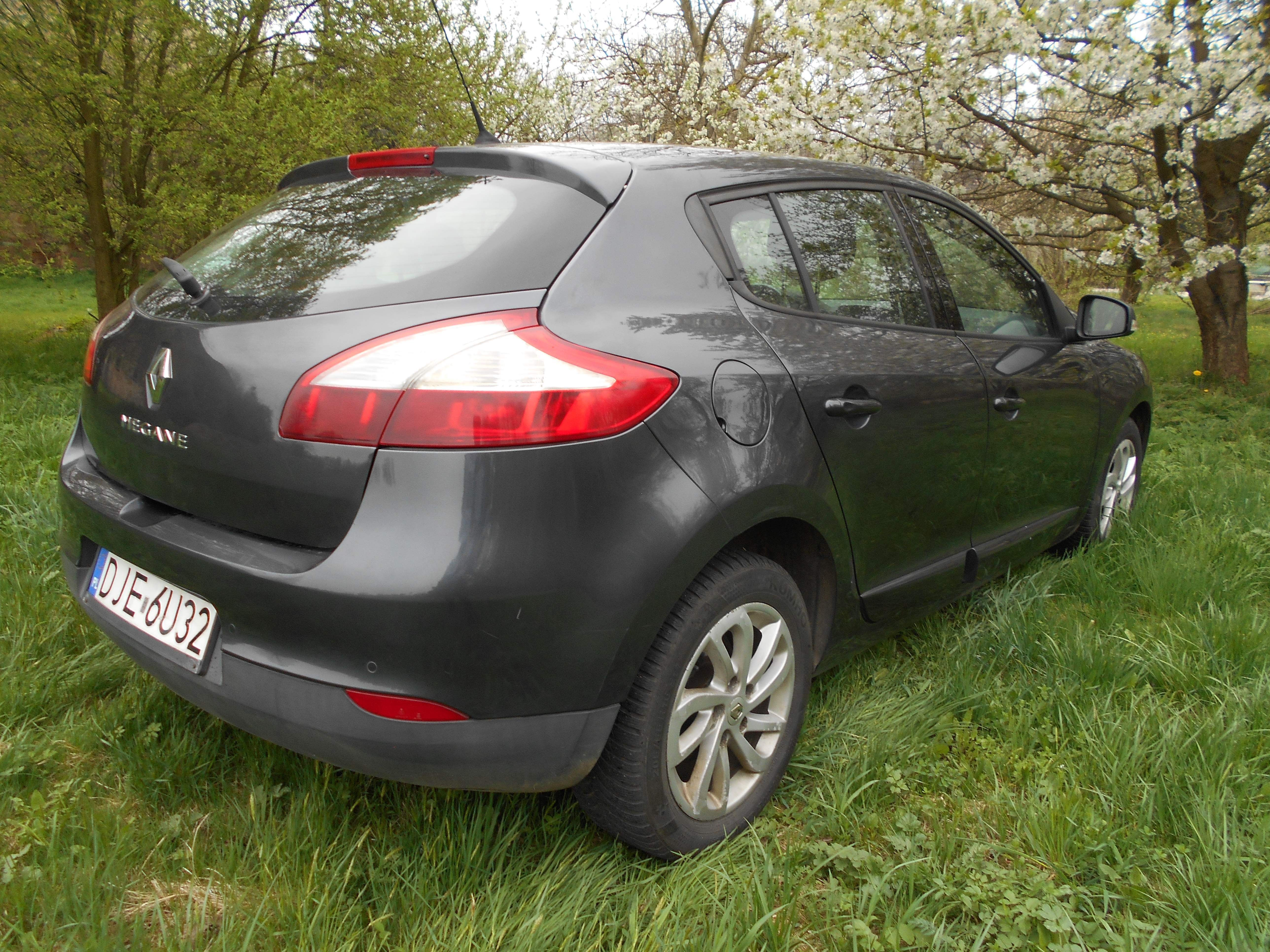 Renault Megane 1.6 benz salon PL 2013 r