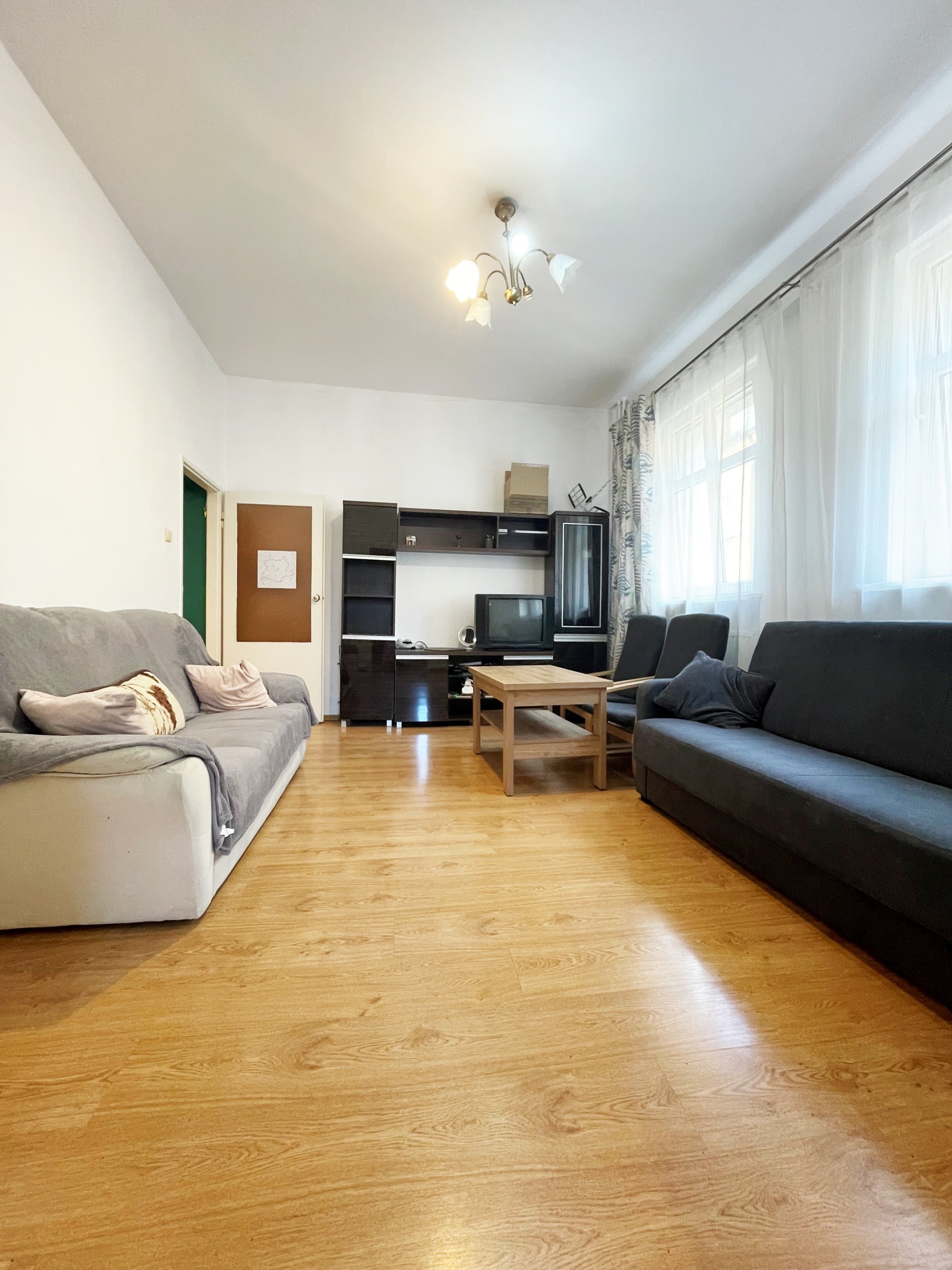 M2 - Pl. Ratuszowy, 1 piętro, 285 tys. OKAZJA