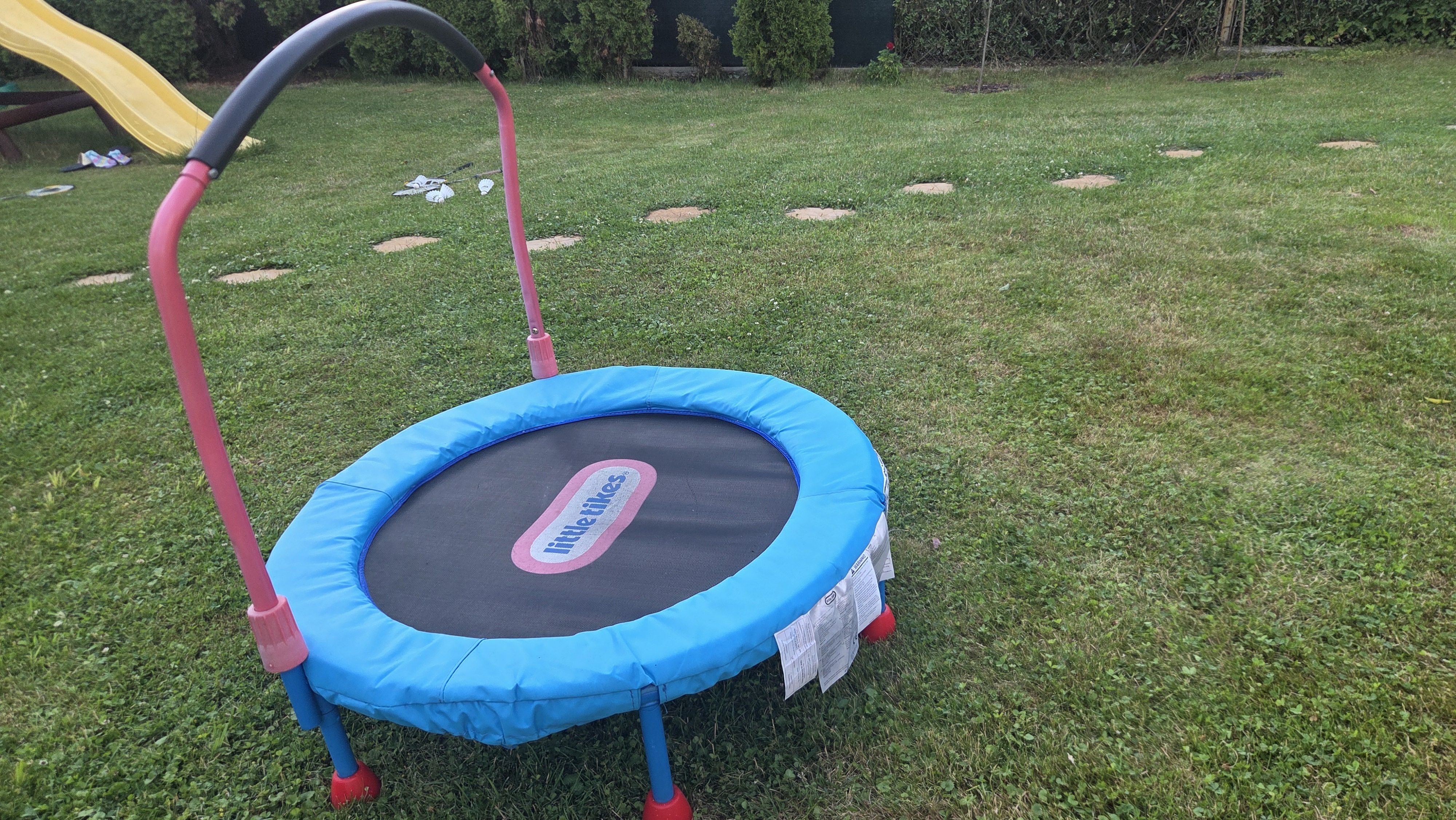 Oddam  trampolinę dziecięcą