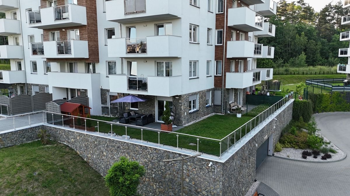 Tylko u Nas! Wyjątkowe mieszkanie trzypokojowe - taras 110 m2 - garaż - wysoki parter - gotowe do wprowadzenia - Osiedle Rakownica - Jelenia Góra