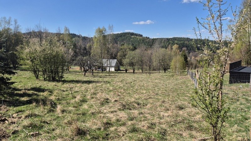 Przesieka . Unikalna , duża działka gruntu do sprzedaży, pow. 1,1 ha
