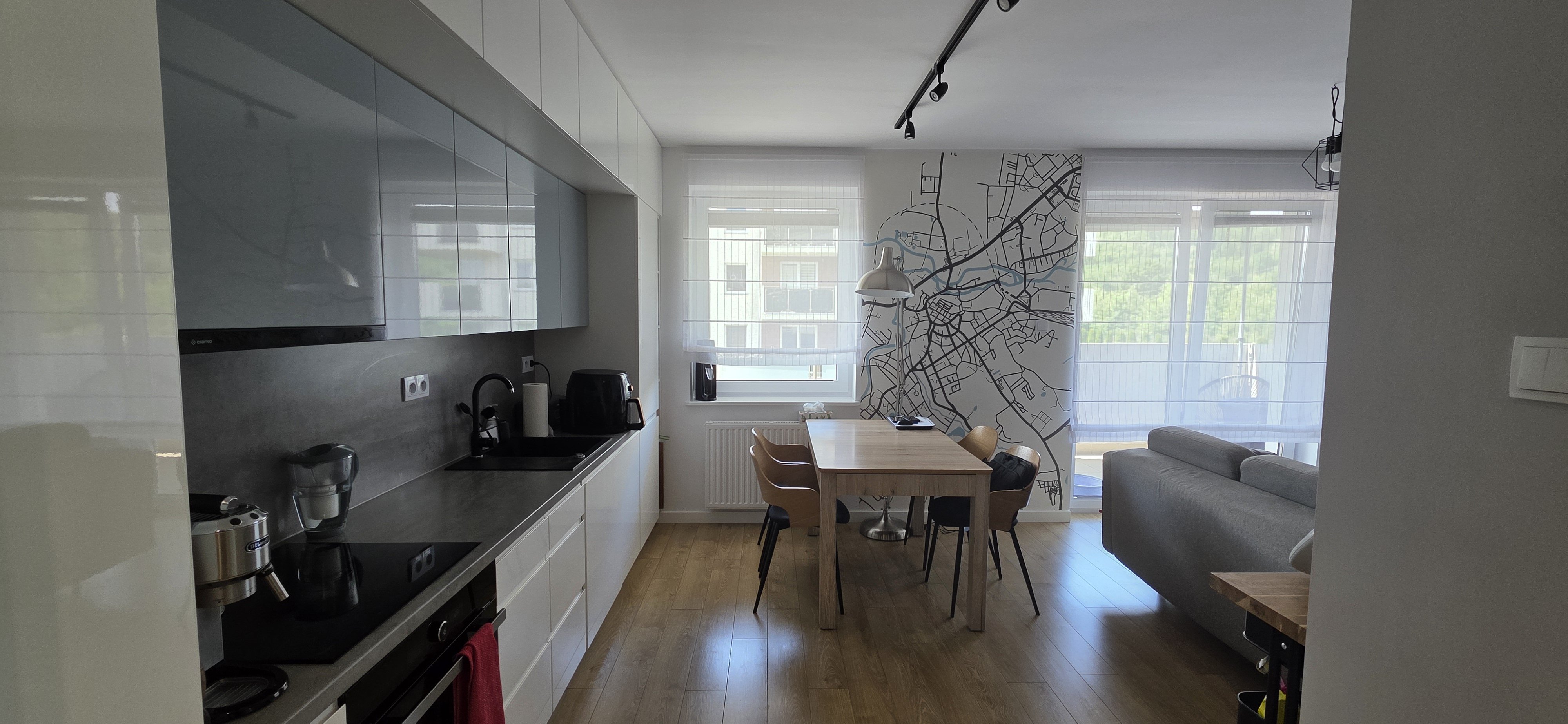 Komfortowy 3-pokojowy apartament 57,22m2 z widokiem na Karkonosze i miejscem parkingowym w garażu podziemnym