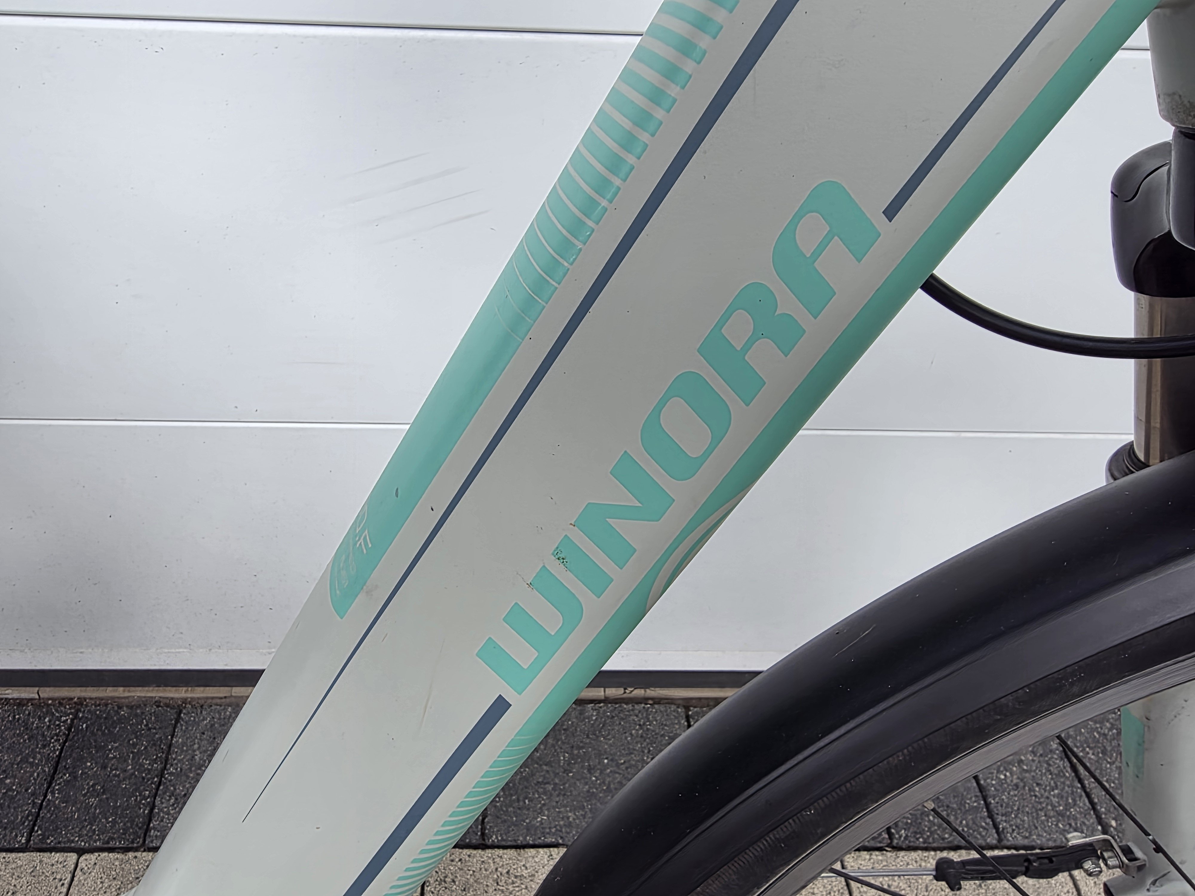 Rower elektryczny WINORA Y380.F-400Wh,8 biegów NEXUS,ledy,MAGURA-MEGA