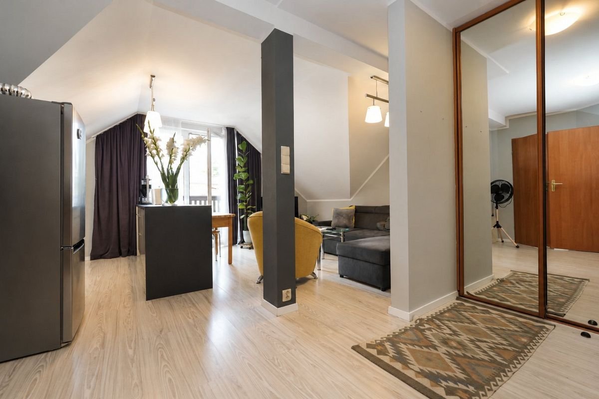 Tylko u Nas! Mieszkanie dwupokojowe- budynek z 2005 roku-balkon-Cieplice!