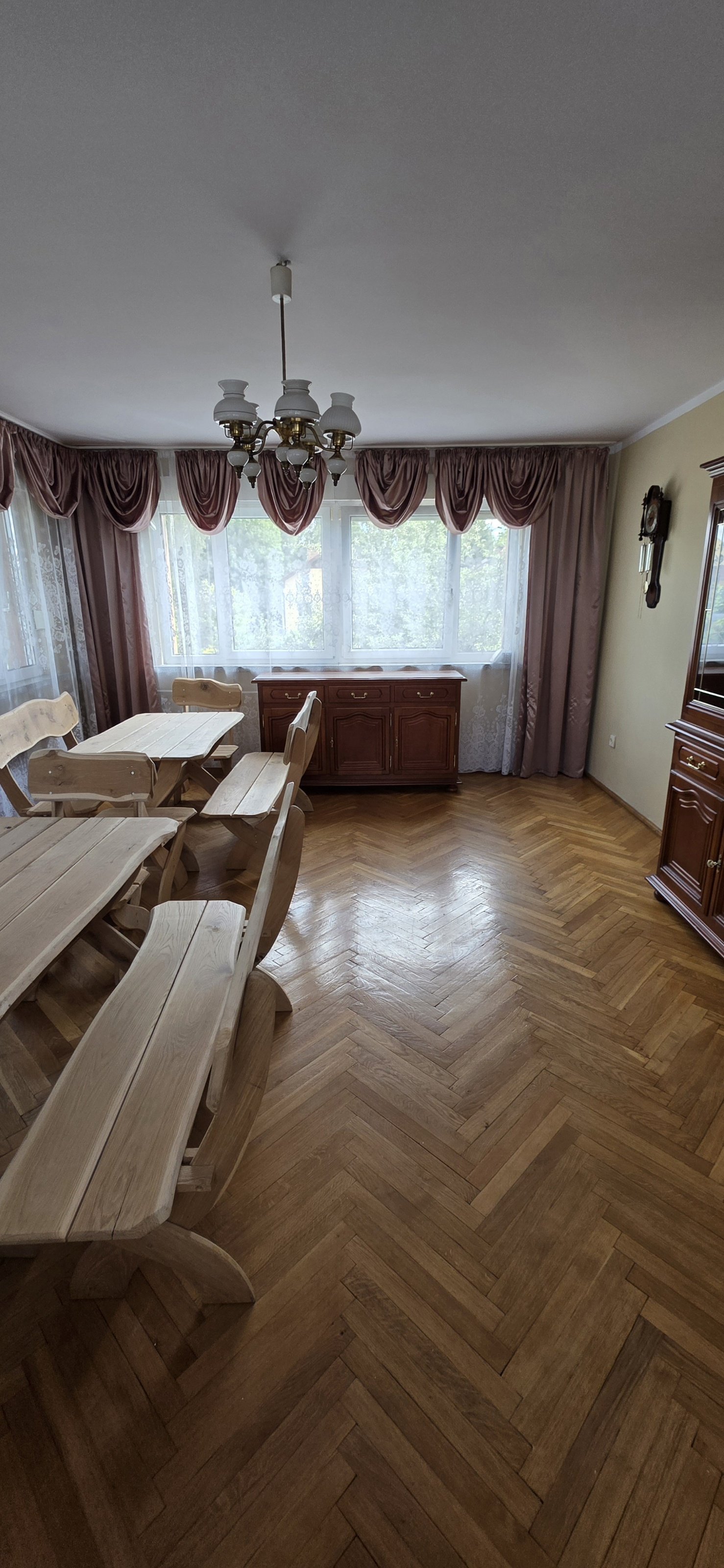 Dom z częścią produkcyjno-usługową w Jeleniej Górze