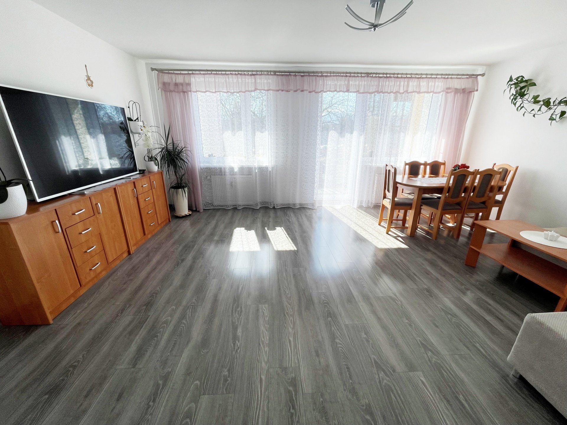 Komfortowe M5 z dwiema łazienkami - os. Orle