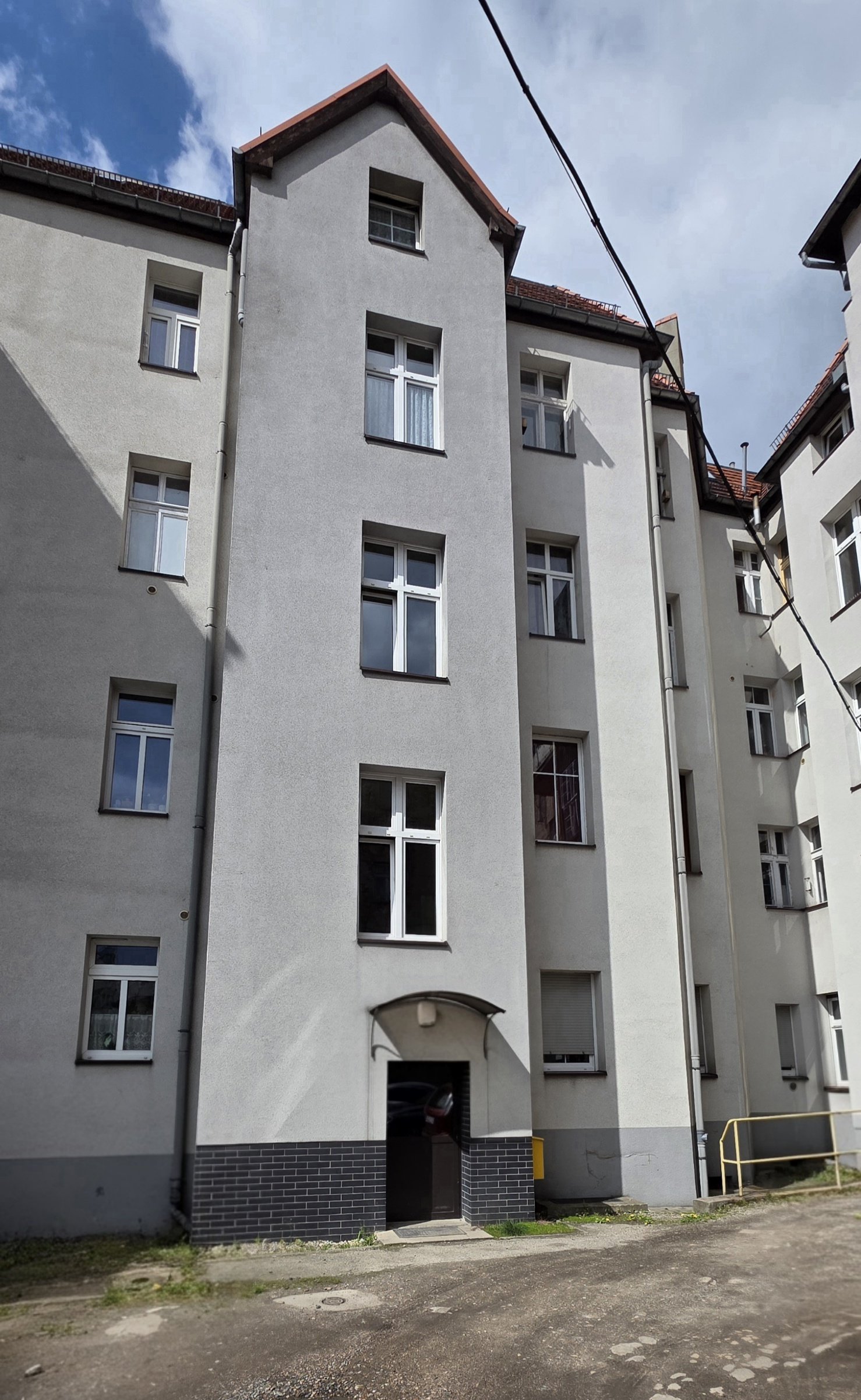 Przytulne 2 pokojowe mieszkanie na parterze