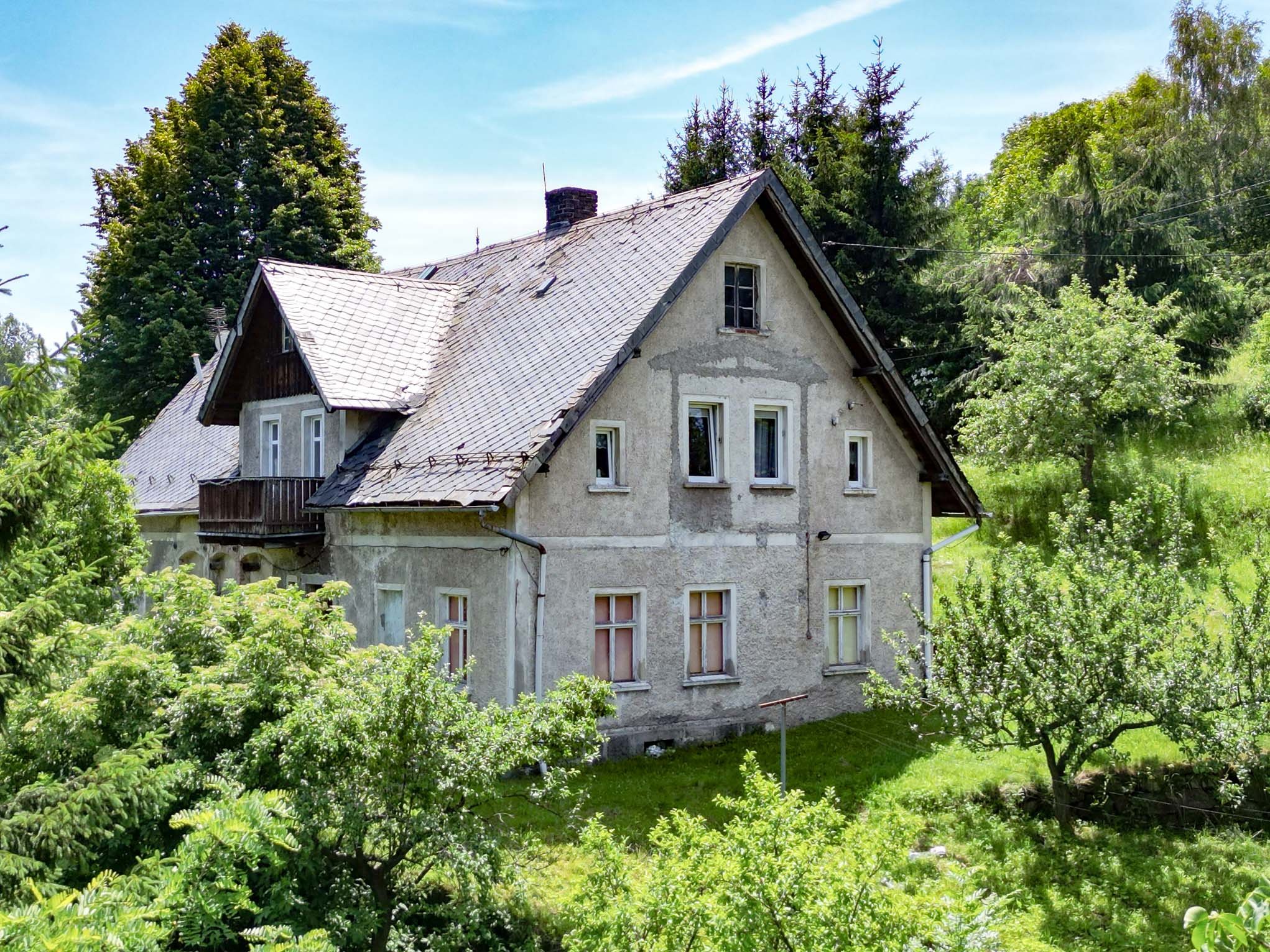 Kamienny dom, działka 1,46 ha - Zachełmie