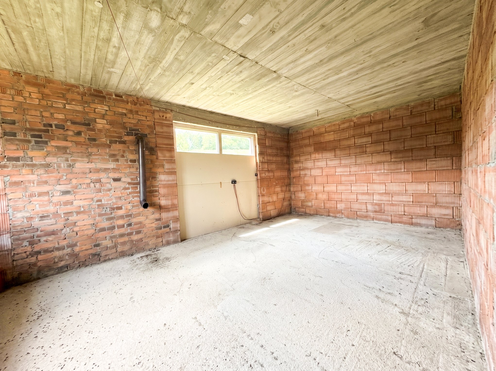 Dom w stanie surowym z panoramą Gór Izerskich