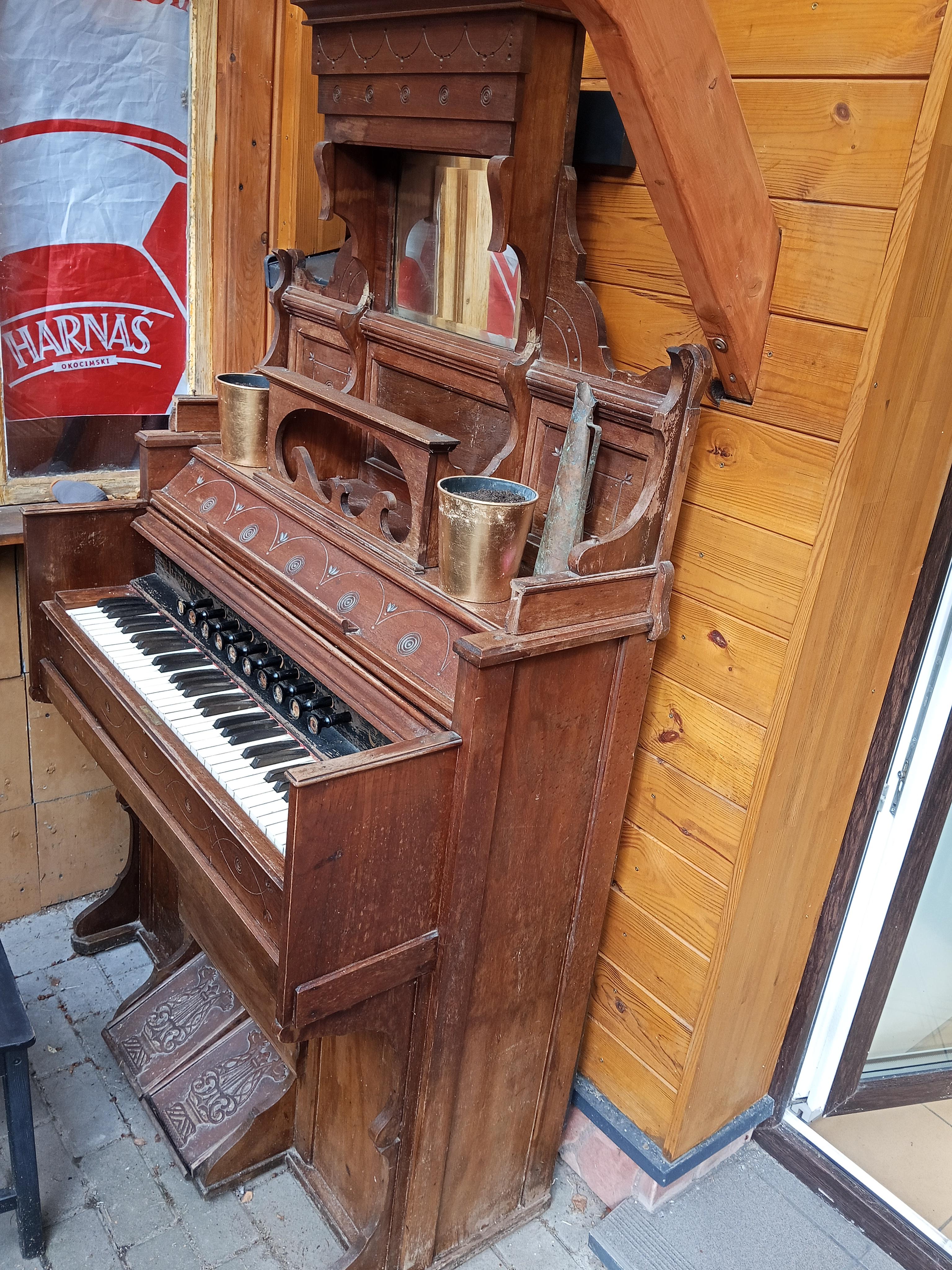 Piękny instrument sprawny