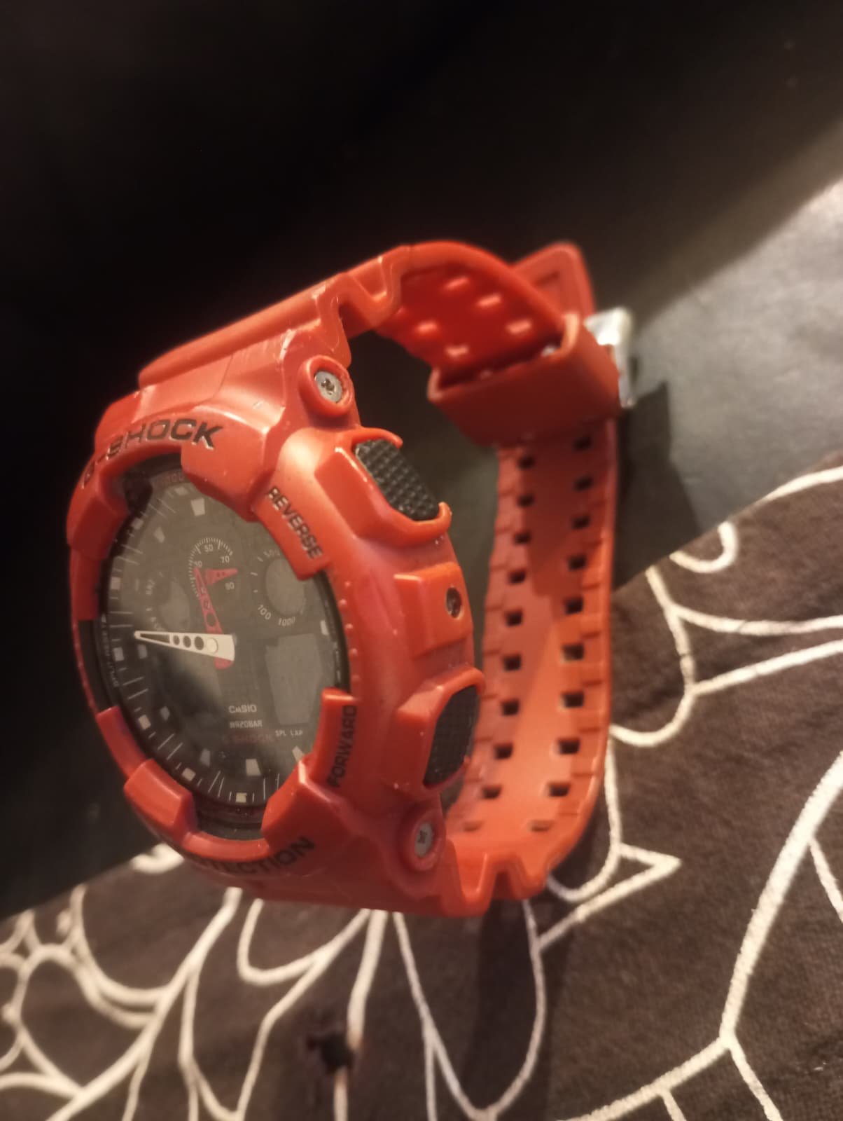zegarek G-shock PROTECTION GA-100B-stan b.dobry--cena-230zł
