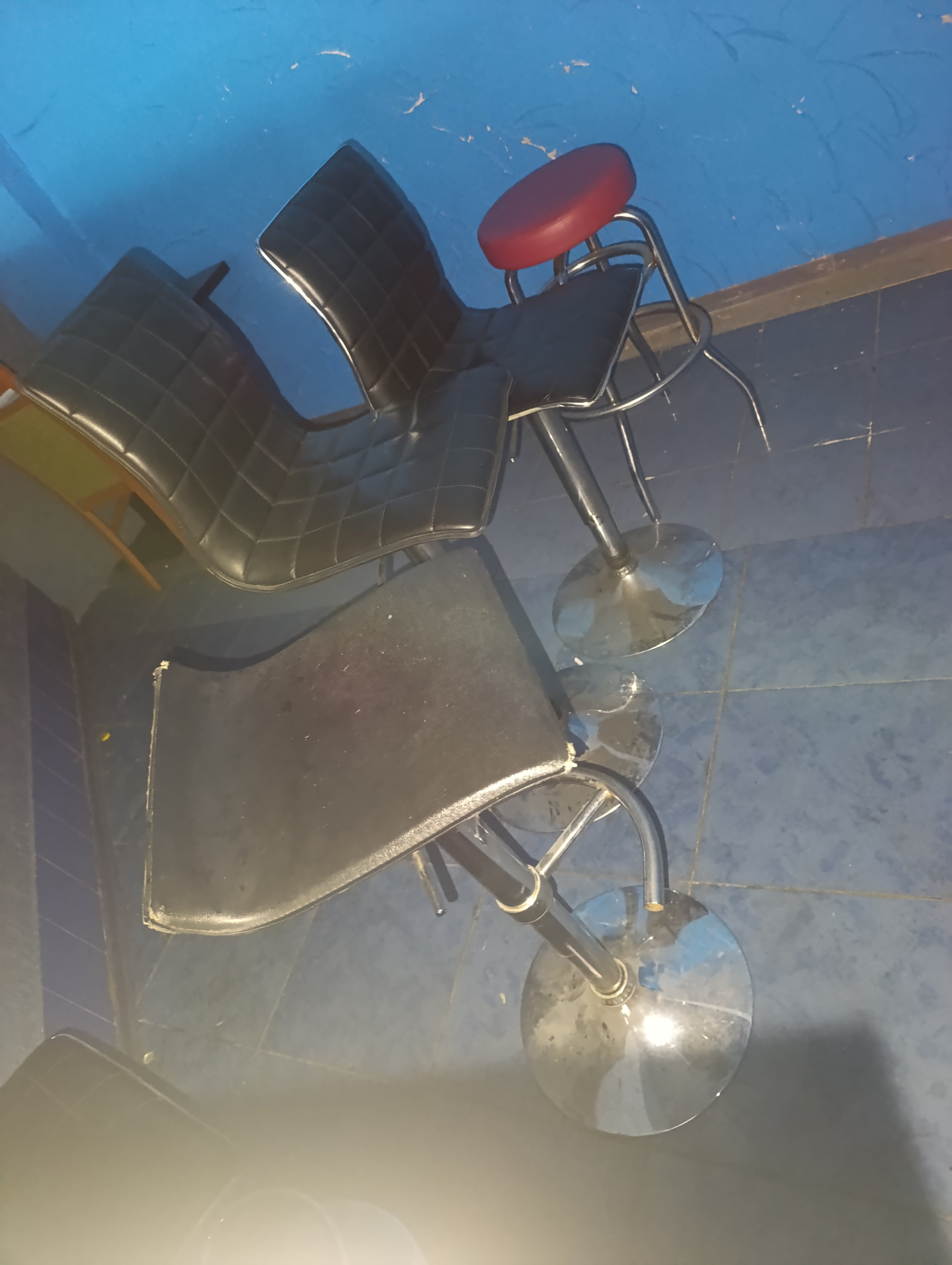 Meble tapicerowane do lokalu, restauracji lub baru.