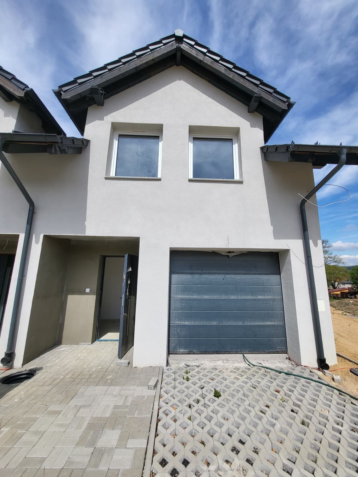 Nowy bliźniak 114m2 w Piechowicach