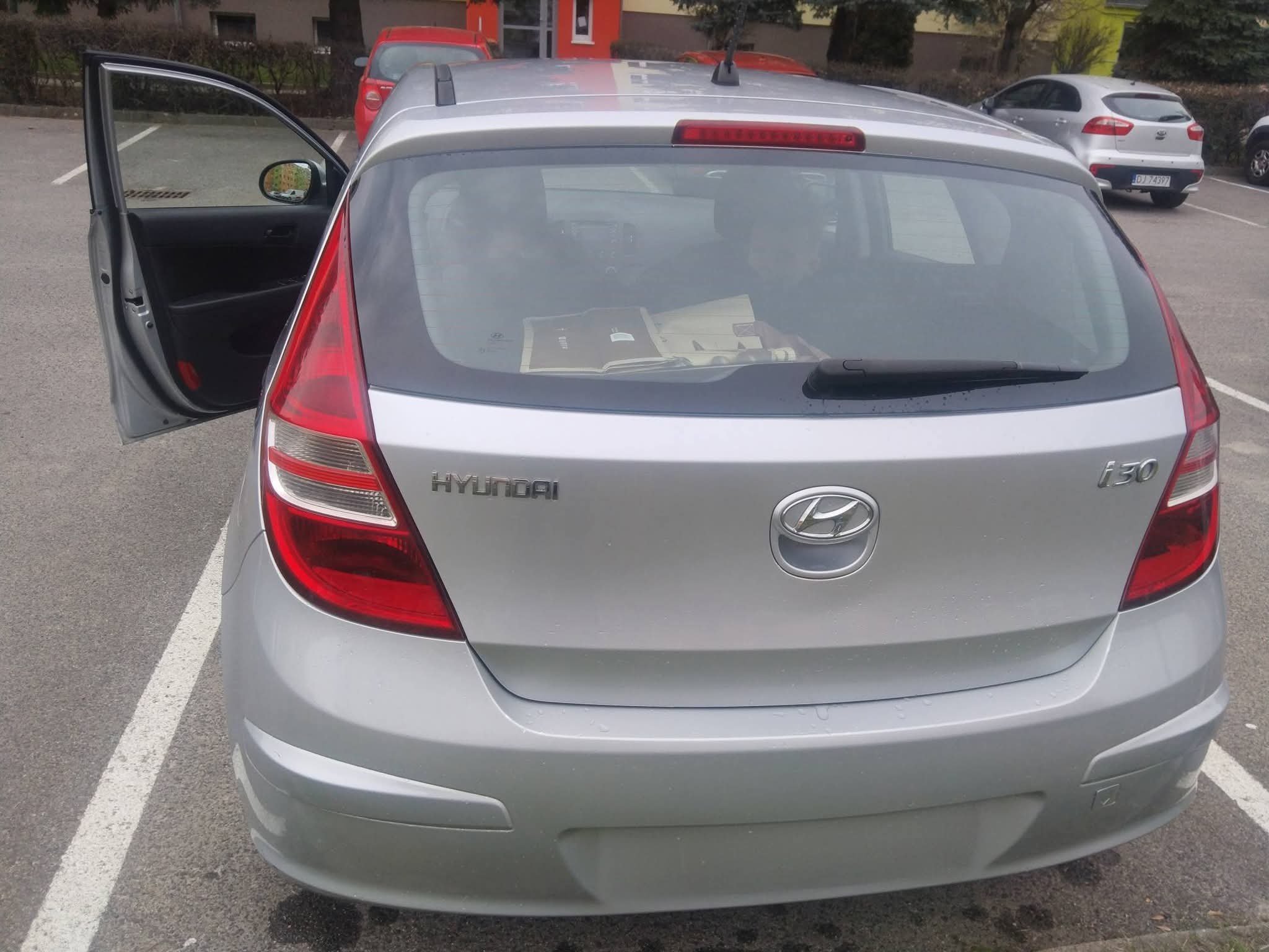 Sprzedam Hyundai i30 2009r w pełni sprawny z ważnymi opłatami za 5900zł!