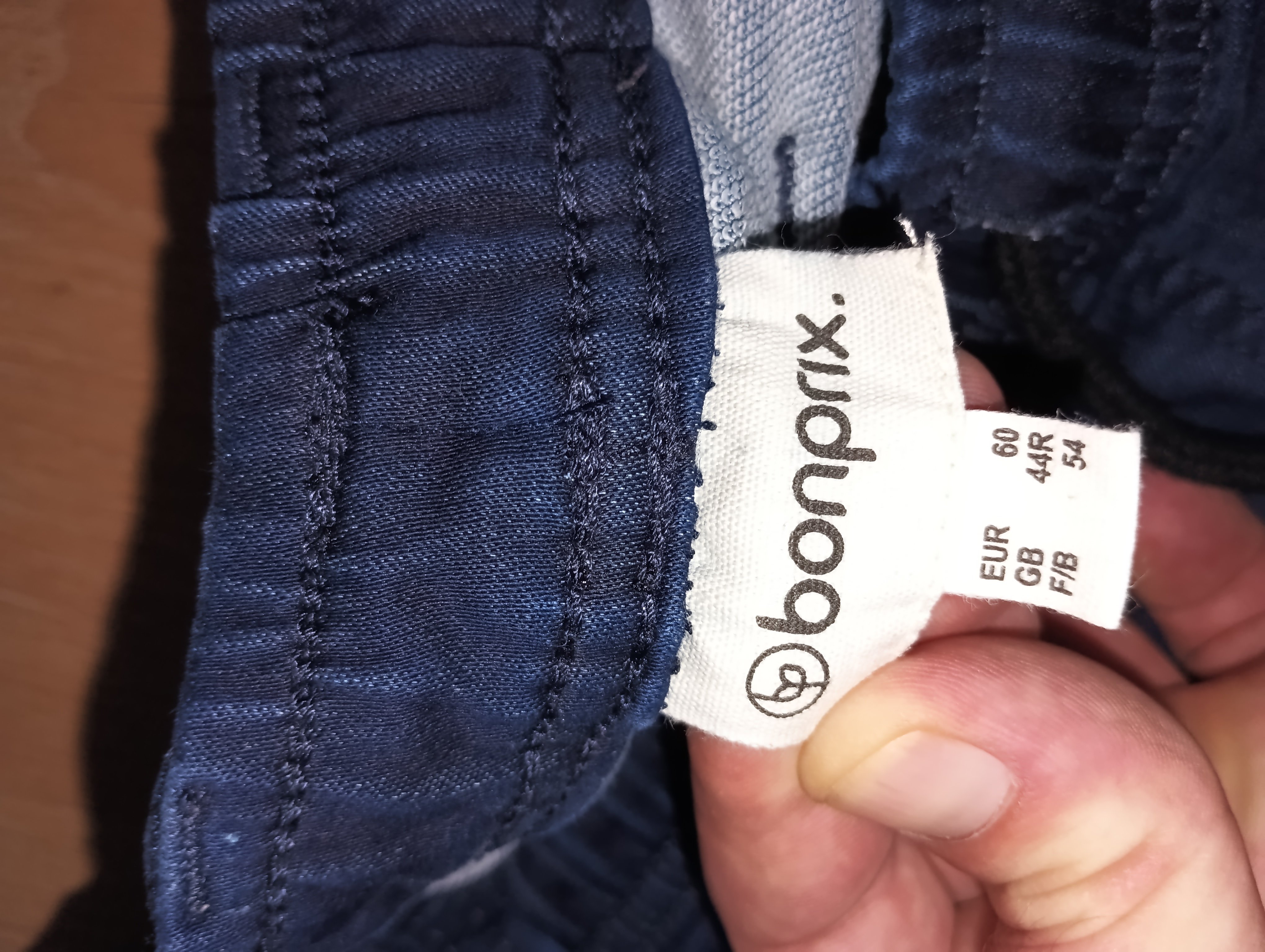Nowe Spodnie jeans joggery