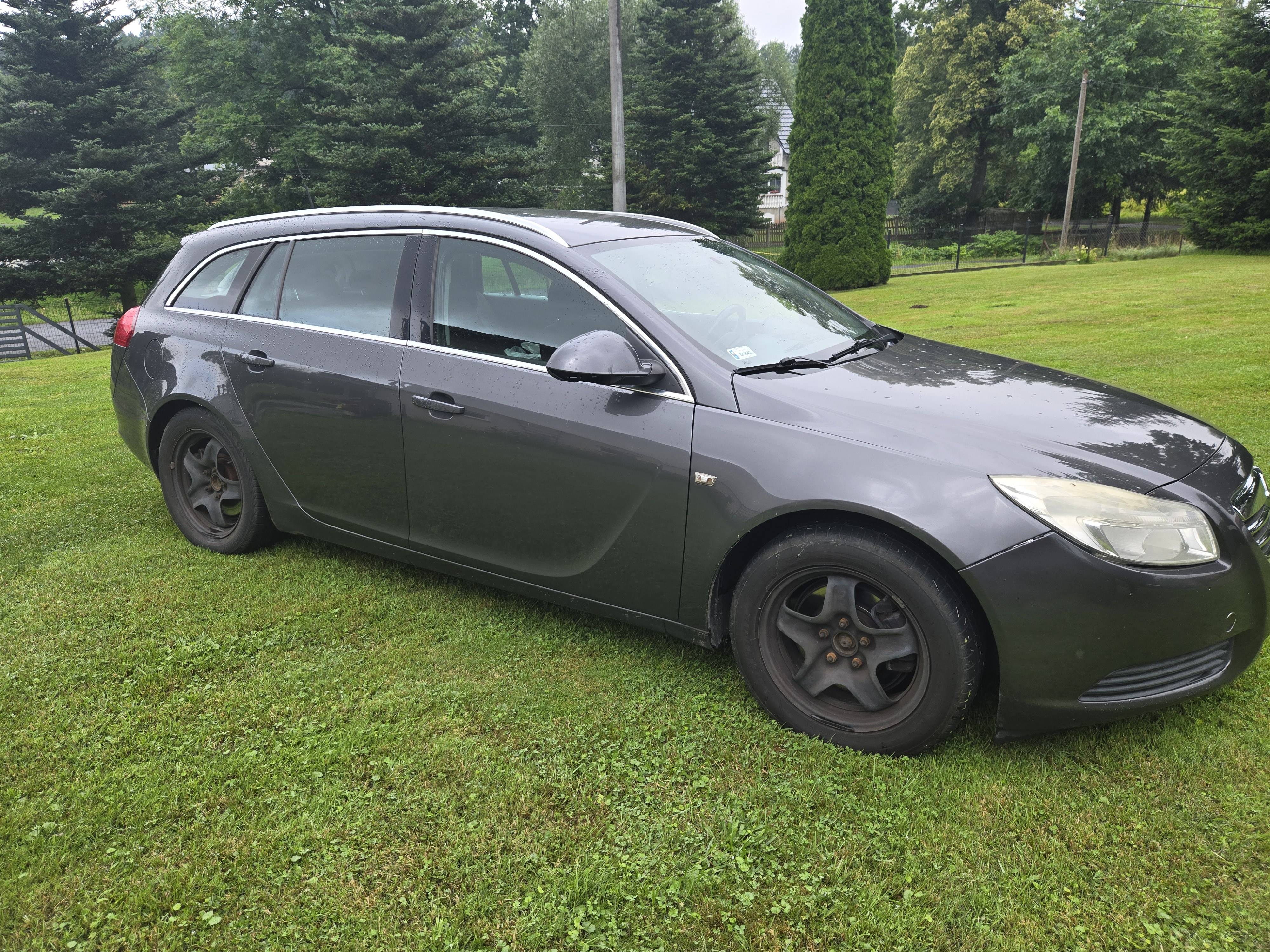 Opel Insignia 2.0t benzyna tanio