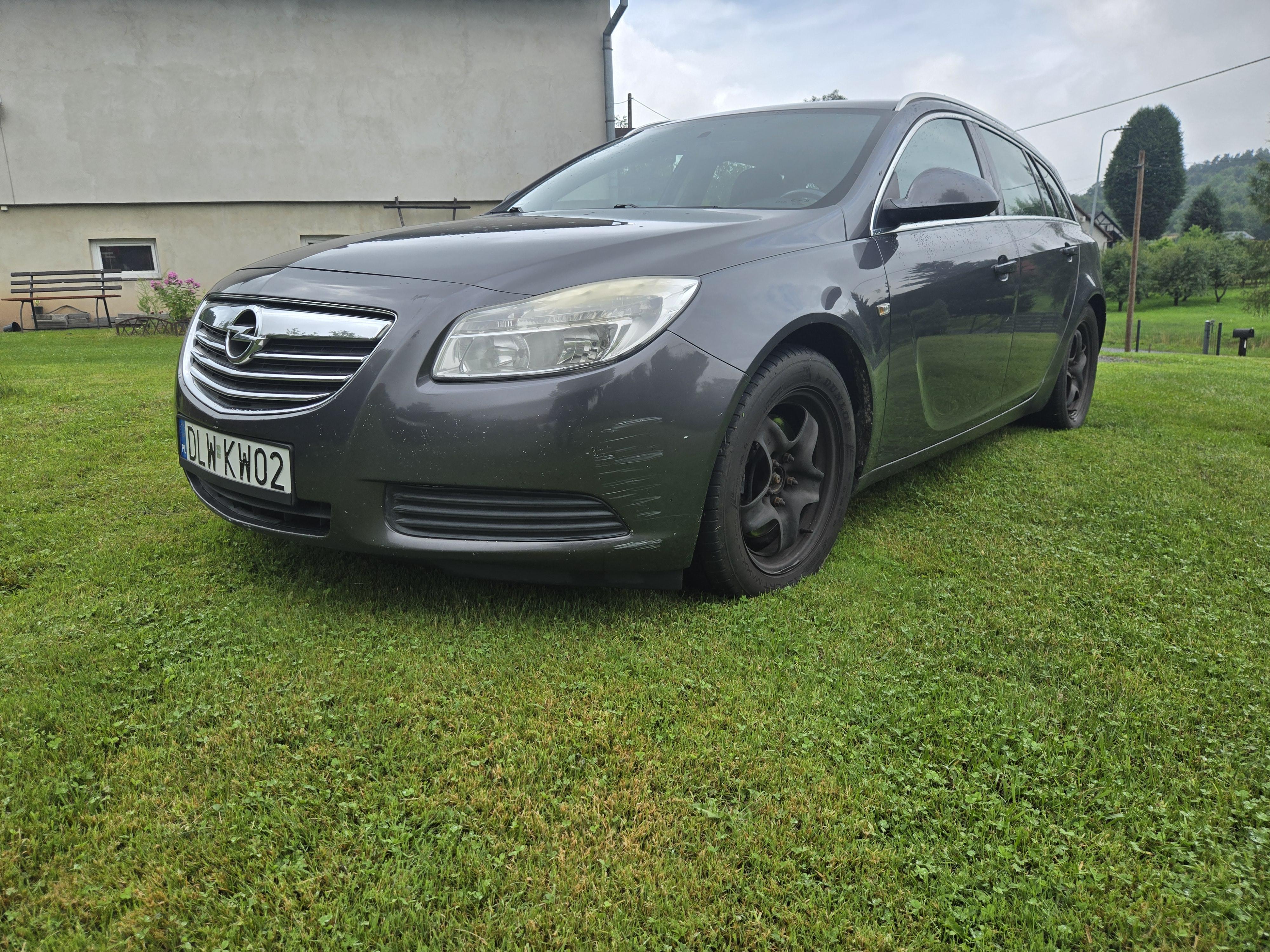 Opel Insignia 2.0t benzyna tanio